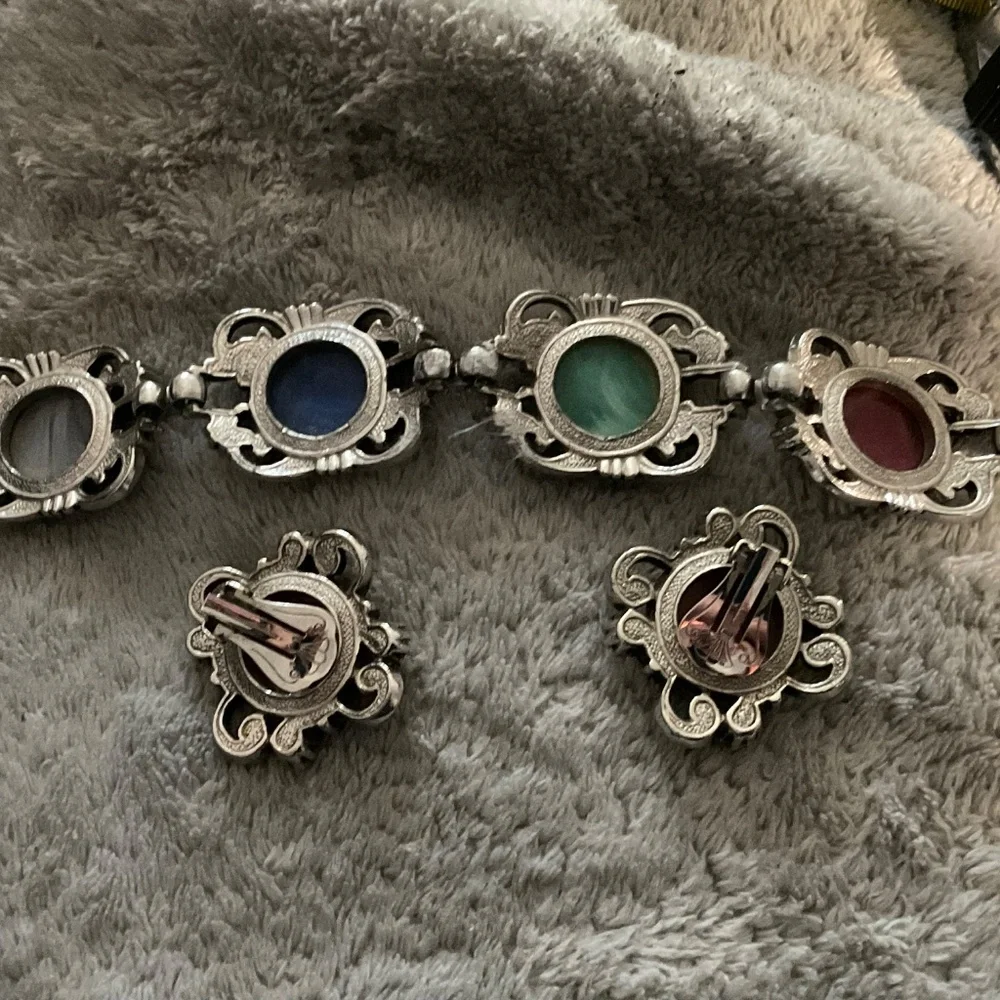 Vintage Sarah COVENTRY. BRACELET CLIP EARRINGS - Picture 2 of 9